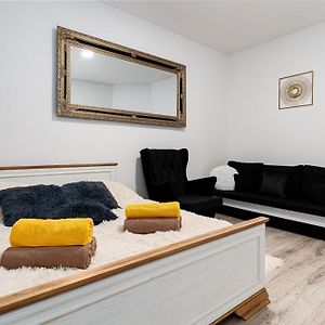 Luxe Appartement met Vier Slaapkamers
